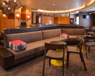 SpringHill Suites by Marriott Pittsburgh Mills - Tarentum - Living room
