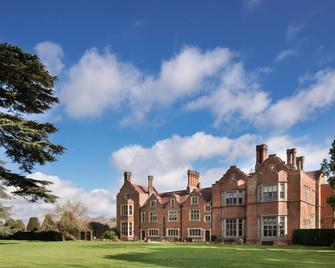 Luxury 3 Bed House on the Estate of 17th Century Manor House - Colchester - Bina