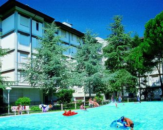 Lignano with pool Type B - Lignano Sabbiadoro - Bâtiment