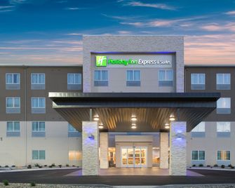 Holiday Inn Express & Suites Rapid City - Rushmore South By IHG - Rapid City - Edificio