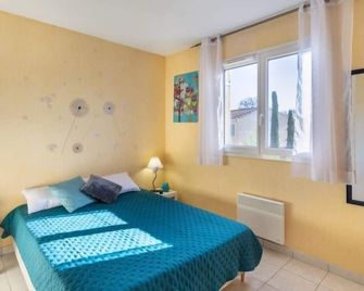 Holiday Home Maison Cléo by Interhome - Cogolin - Schlafzimmer