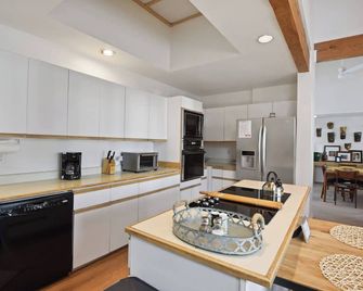 Incline Village Manor Near Beach & More! - Incline Village - Kitchen