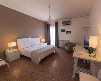 Hotel Riviera - Bari