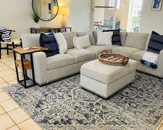 Starfish Beach Penthouse, Tortuga Properties - Humacao - Sala de estar