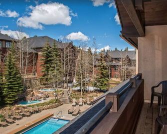 Ski-In/Ski-Out Grand Timber Lodge Retreat+amenities, 2bd Suite, Sleeps 8 - Breckenridge - Balcony
