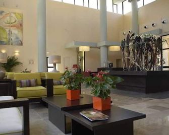 Leo Punta Umbria - Apartments - Punta Umbria - Lobby