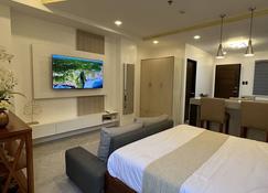 Luxury Cabin Near Fields Avenue - Angeles City - Schlafzimmer