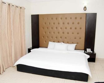 Water Ripples Hotel Royale - Lekki - Habitación