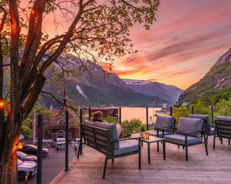 Tyssedal Hotel - Tyssedal - Patio