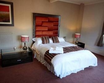 Lion & Swan Hotel - Congleton - Bedroom
