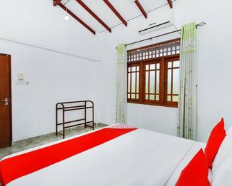 Airport Green View Resort - Negombo - Quarto