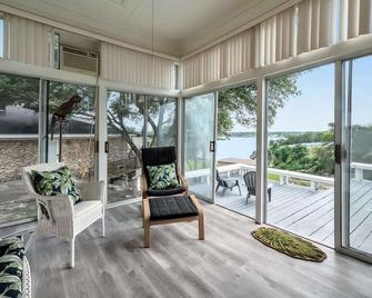 The Lovely Lakehouse - The Sights of Lake Belton - Belton - Balkon