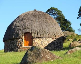 Sobantu Guest Farm - Piggs Peak - Bedroom