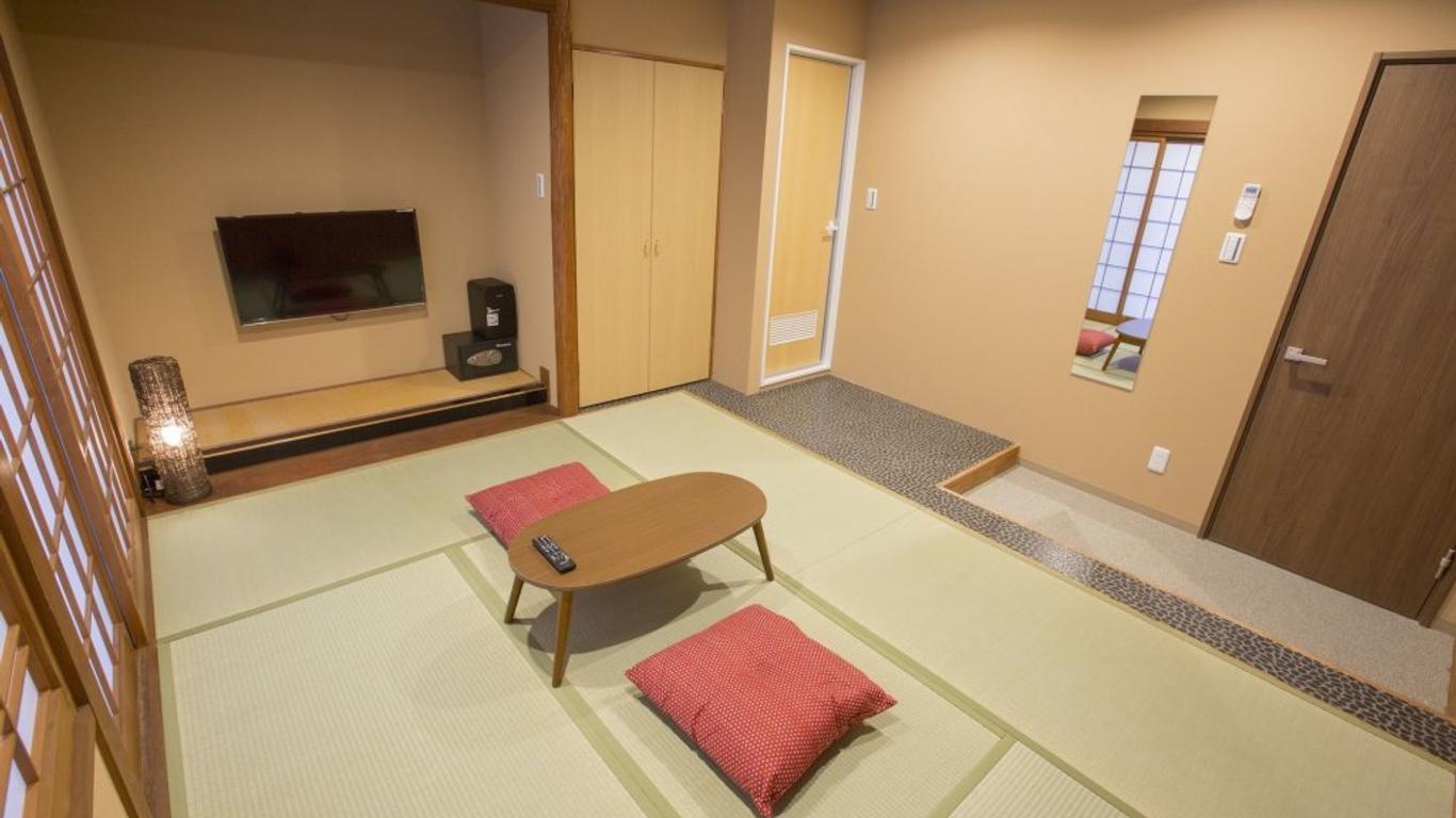 e-hostel Shinsaibashi