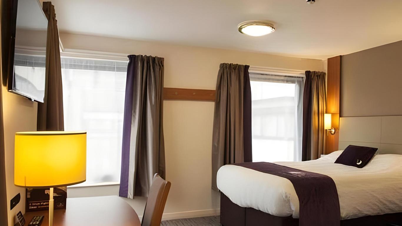 Premier Inn Manchester (Portland Street)