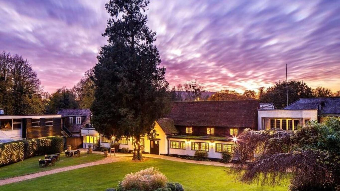 Sunday Box Hill Burford Bridge Hotel