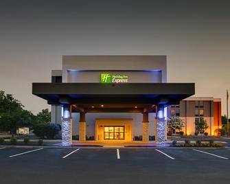 Holiday Inn Express Voorhees/ Mt. Laurel - Voorhees - Building