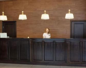 Hotel Druzhba - Abakan - Front desk