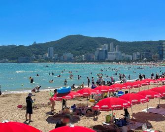 Busan Songjeong Hotel Hongdan - Busan - Beach