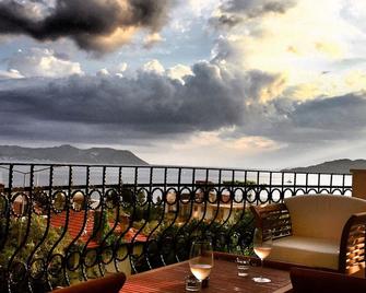 The Townhouse Apartment - Kaş - Balcó