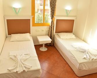 Club Dante - Marmaris - Bedroom