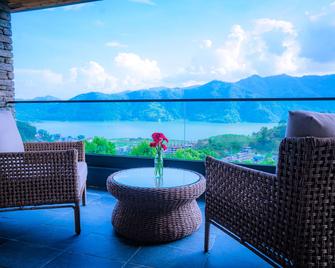 Dorje's Resort & Spa - Pokhara - Balkon