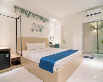 Bin Bin Hotel 11 Near Island Diamond - Ho Chi Minh City - Bedroom