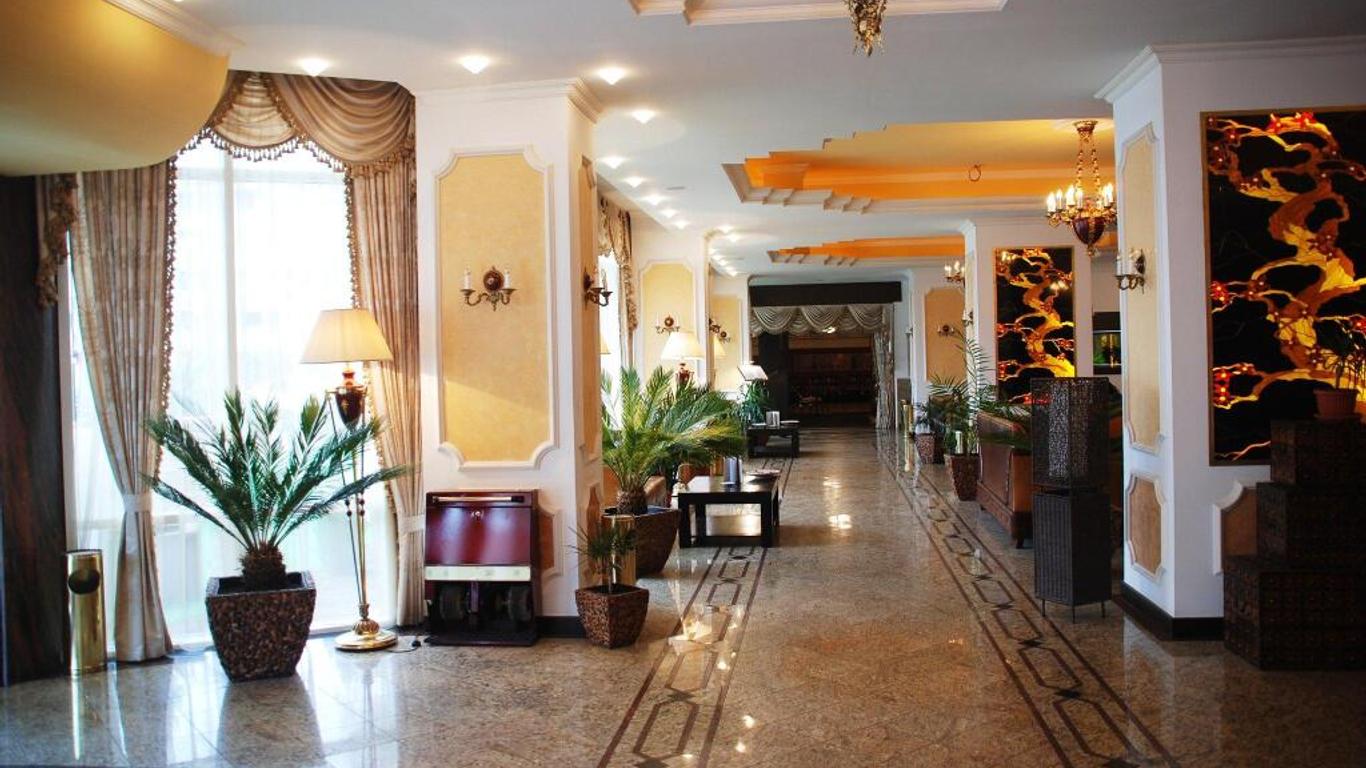 Hotel Prahova Plaza