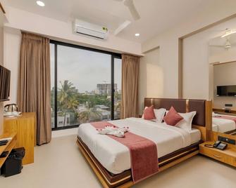 Hotel The Container Kolhapur - Kolhāpur - Bedroom