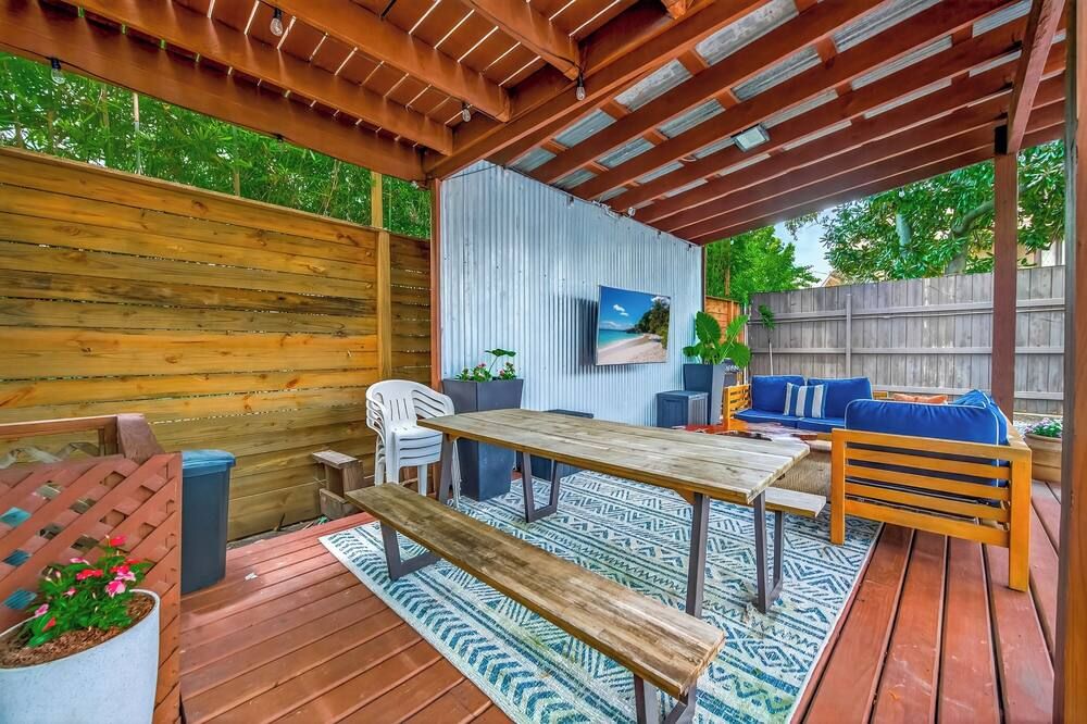 1714 Fairview 1king/1ba Top Apt Duplex Pets Ok! 10 Furnised Apartments On-Site. - יוסטון - פטיו