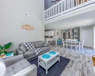 Cozy duplex. 30 minutes to beach or New Bern/5 minutes from MCAS Cherry Point. - Havelock - Huiskamer