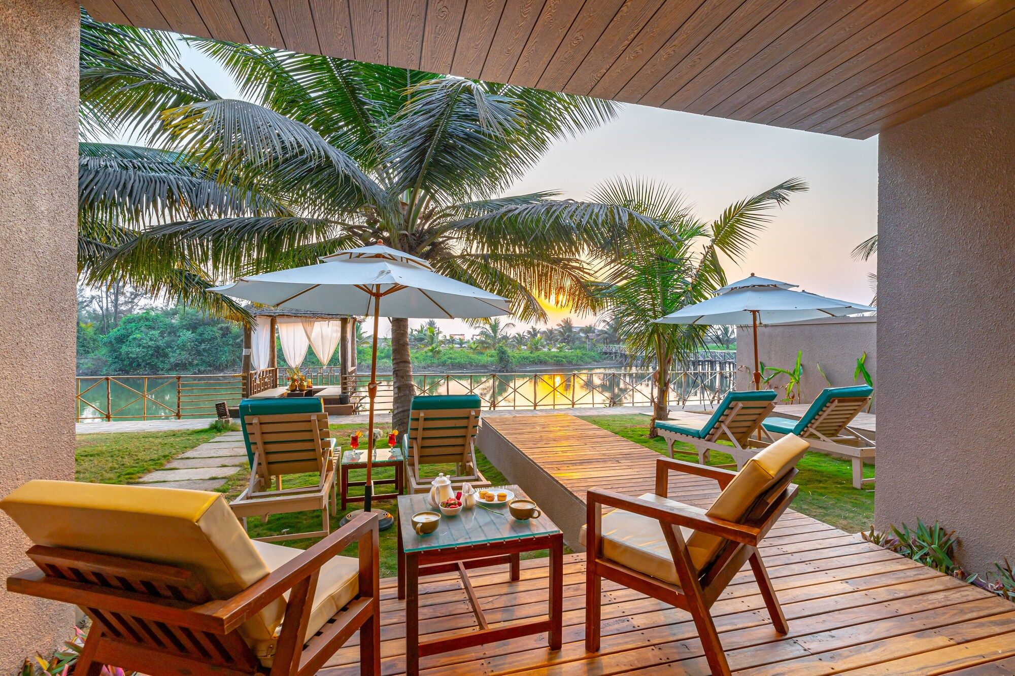 ريفا بيتش ريزورت