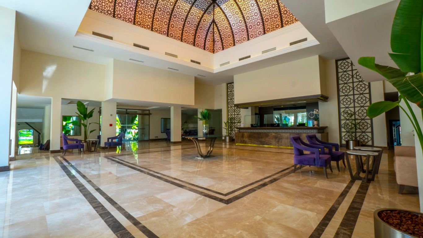 لونج بيتش كلوب نيتشر