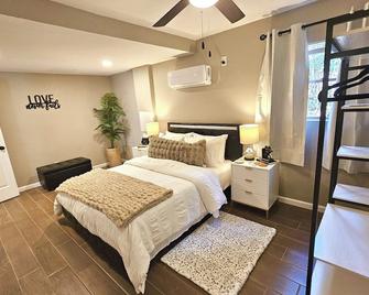Belton Lakehouse - Belton - Bedroom