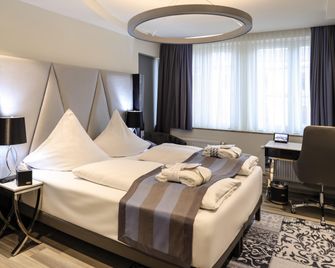 Mercure Hotel Kaiserhof Frankfurt City Center - Frankfurt - Makuuhuone