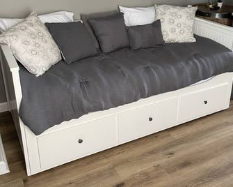 Charming Home on a 1-way street near Horses, Bourbon, and Bluegrass Charm. - Georgetown - Olohuone