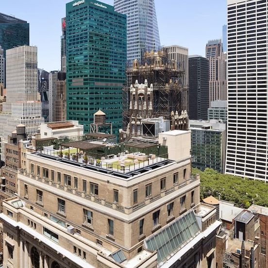 Outdoors view view of Grayson Hotel