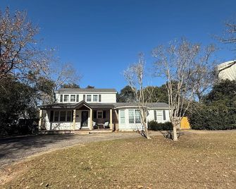 Spacious 3br/2ba Downtown Eufaula Home Near Lake & Hospital - Eufaula - Building
