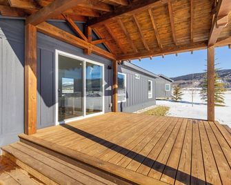 New! Modern Farmhouse Retreat 2 - Grand Targhee - Driggs - Balkón