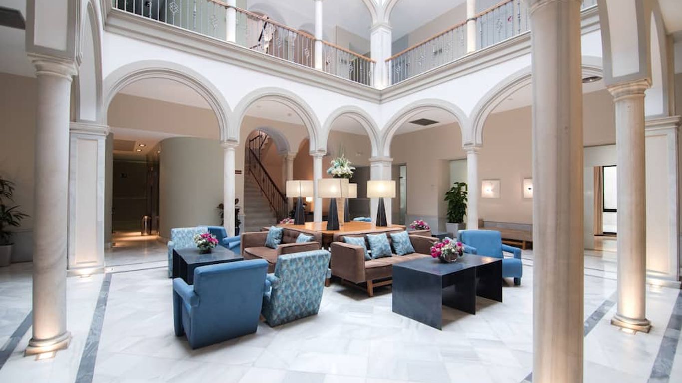 Petit Palace Marques Santa Ana