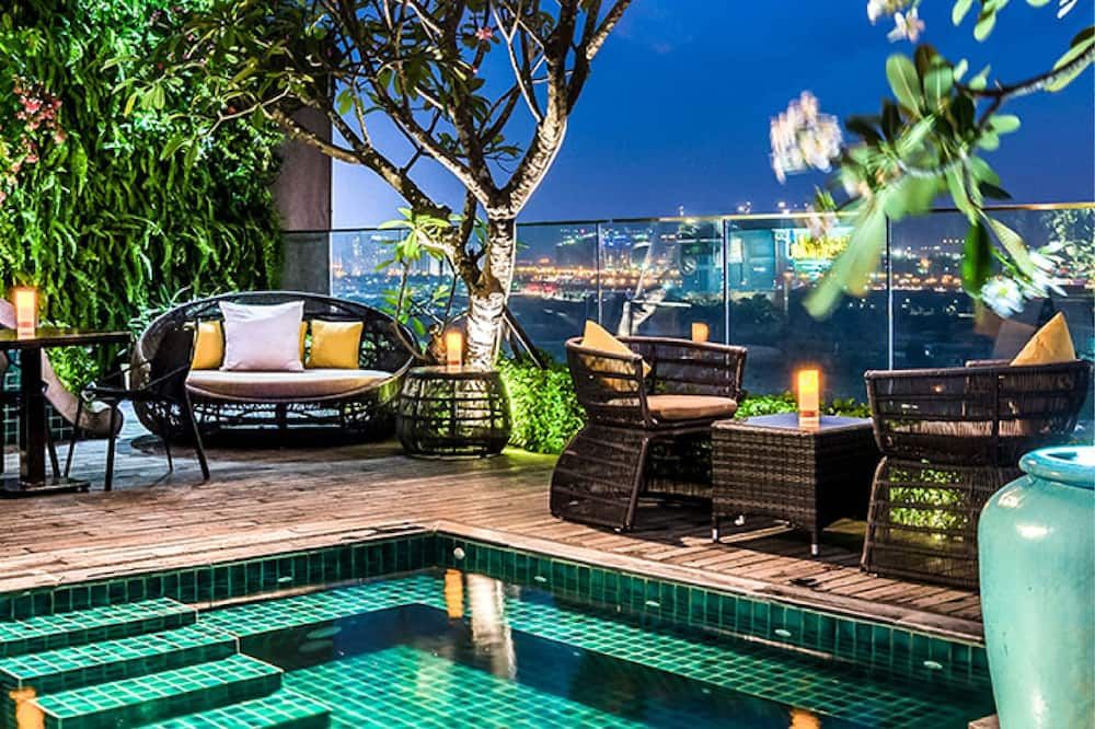 سيلفرلاند جولي هوتل