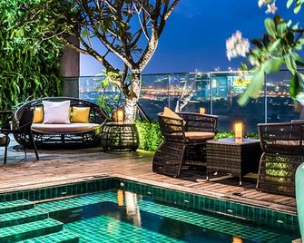 Silverland Jolie Hotel - Ho Chi Minh City - Pool