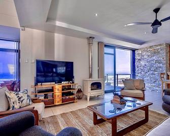Sawubona Guesthouse - Beachview - Living room