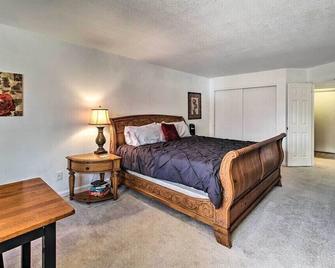 Pinetop Apartment 11 Mi To Show Low Lake! - Pinetop-Lakeside - Bedroom