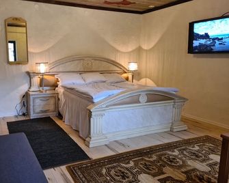 Grottbyn - Höör - Bedroom
