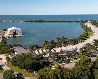 Crystal Waters - Duck Key - Vista esterna