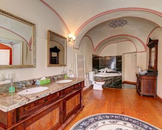 Penzion Cosmopolitan II. - Banská Štiavnica - Baño