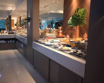 Master Gold Hotel Express - Каскавел - Buffet