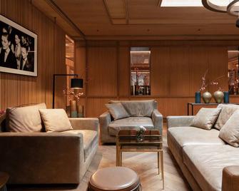 Parkhotel Egerner Höfe - Rottach Egern - Вітальня