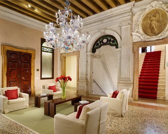 فندق بالاتسو جيوفانيلي غران كانال - البندقية - ردهة